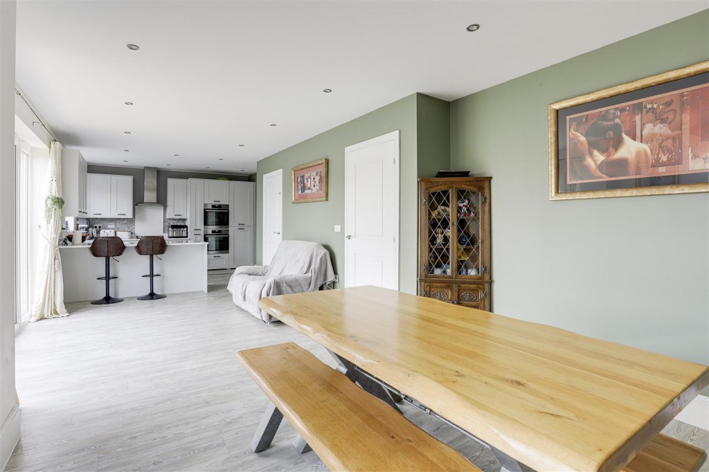 Westerdale Drive, Keyworth, Nottinghamshire, NG12 5ST