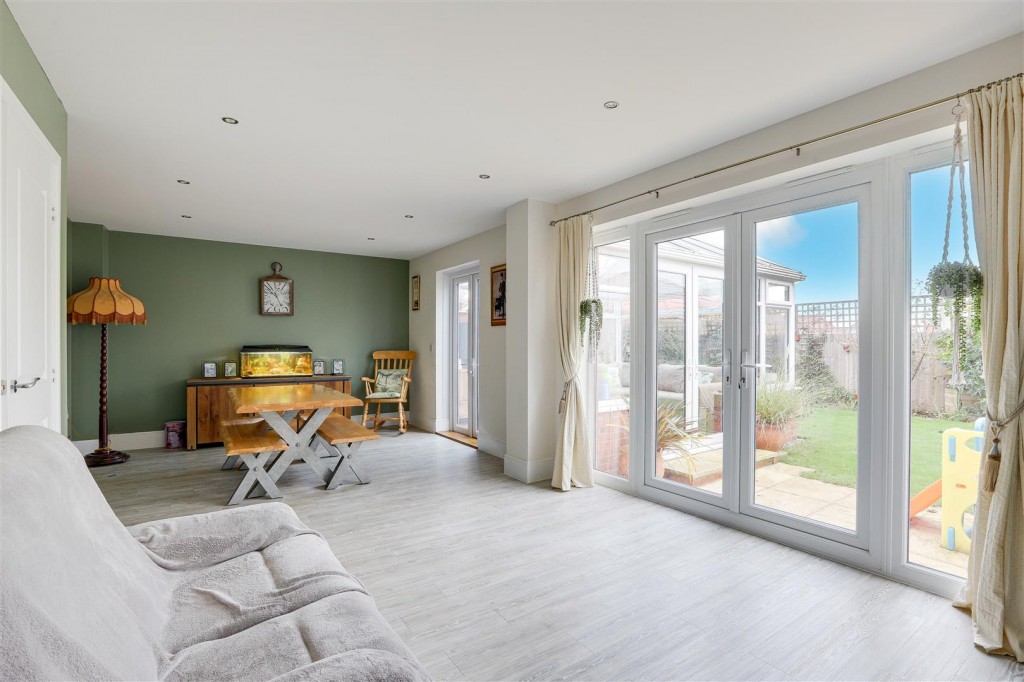Westerdale Drive, Keyworth, Nottinghamshire, NG12 5ST