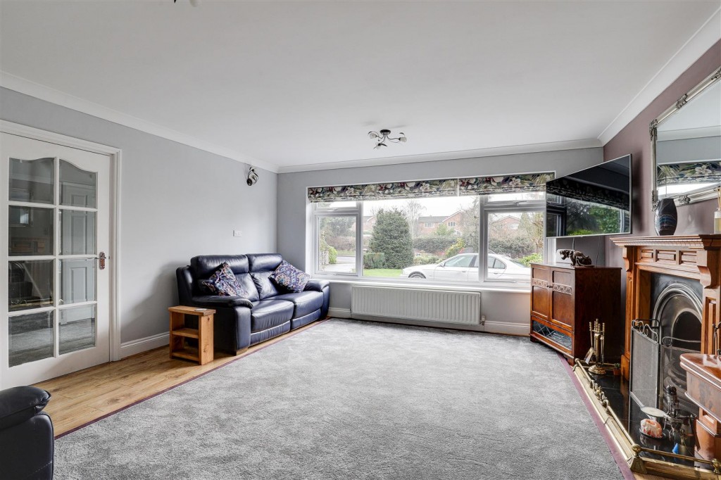 Loughborough Road, West Bridgford, Nottinghamshire, NG2 7EH