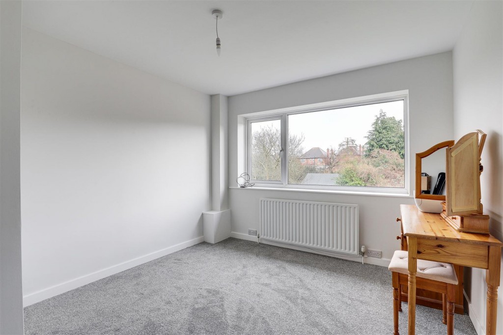 Loughborough Road, West Bridgford, Nottinghamshire, NG2 7EH