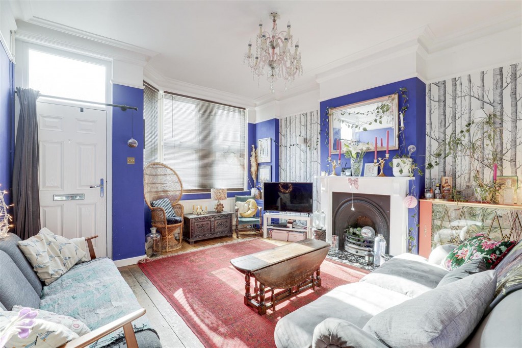Church Drive, Carrington, Nottinghamshire, NG5 2BA