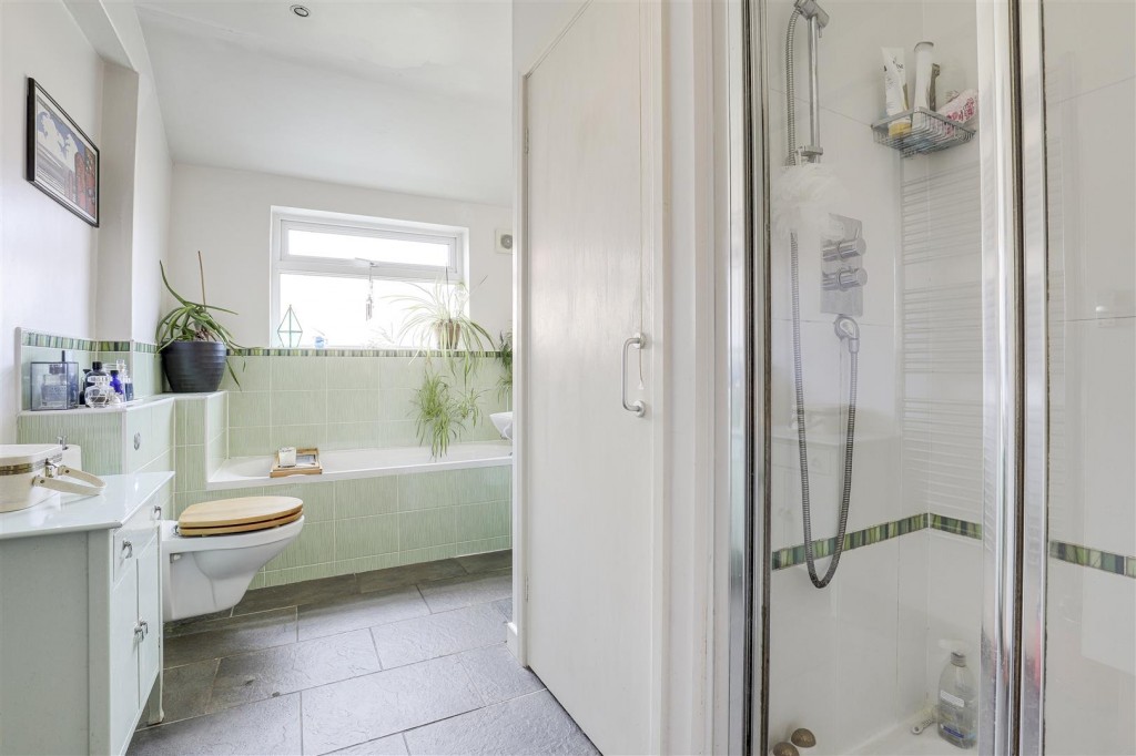Church Drive, Carrington, Nottinghamshire, NG5 2BA