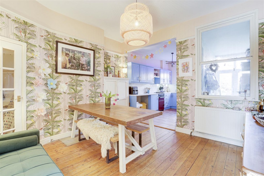 Church Drive, Carrington, Nottinghamshire, NG5 2BA