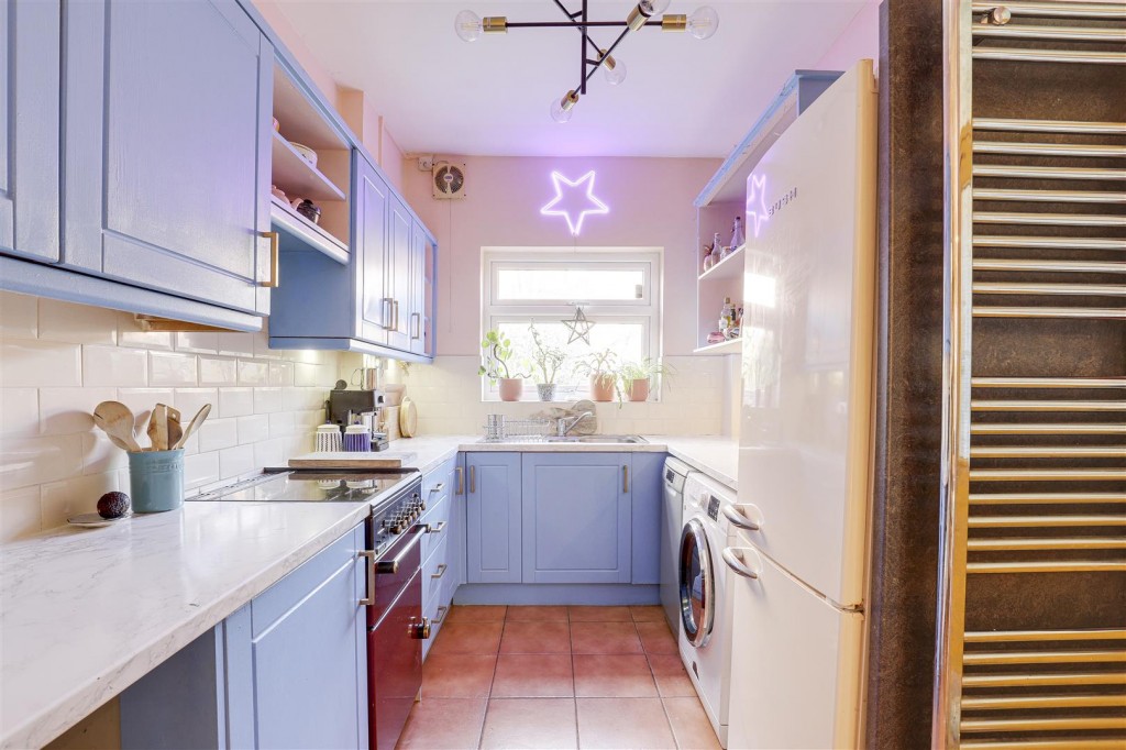 Church Drive, Carrington, Nottinghamshire, NG5 2BA