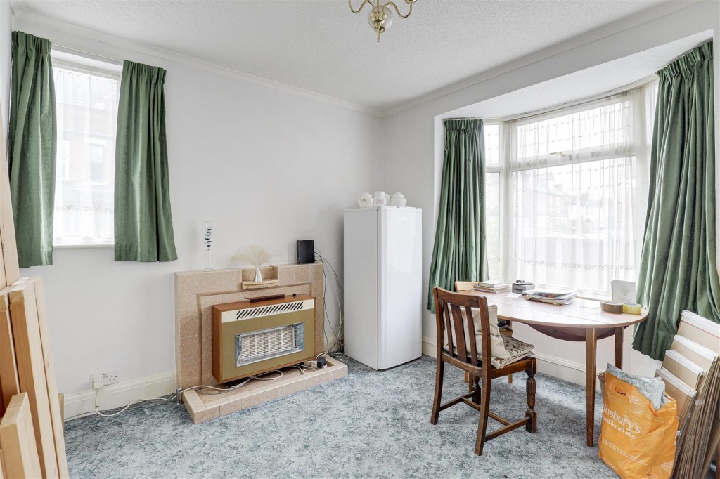 Ash Villas, Carrington, Nottinghamshire, NG5 1BN