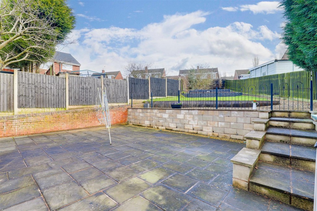 Ramsey Drive, Arnold, Nottinghamshire, NG5 6QQ