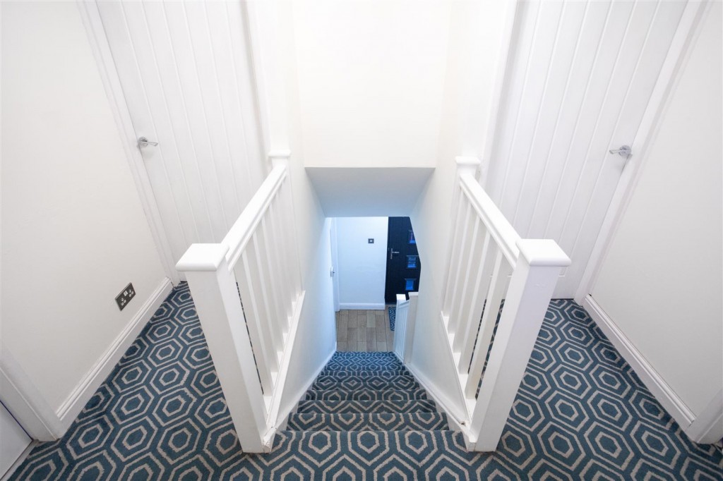 Redcar Close, Gedling, Nottinghamshire, NG4 4EW