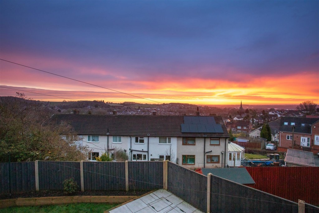 Redcar Close, Gedling, Nottinghamshire, NG4 4EW