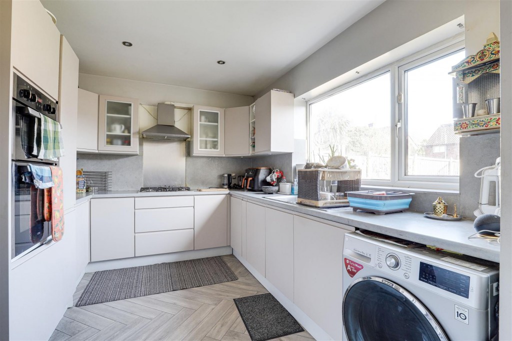 Bostock Lane, Long Eaton, Derbyshire, NG10 4EH