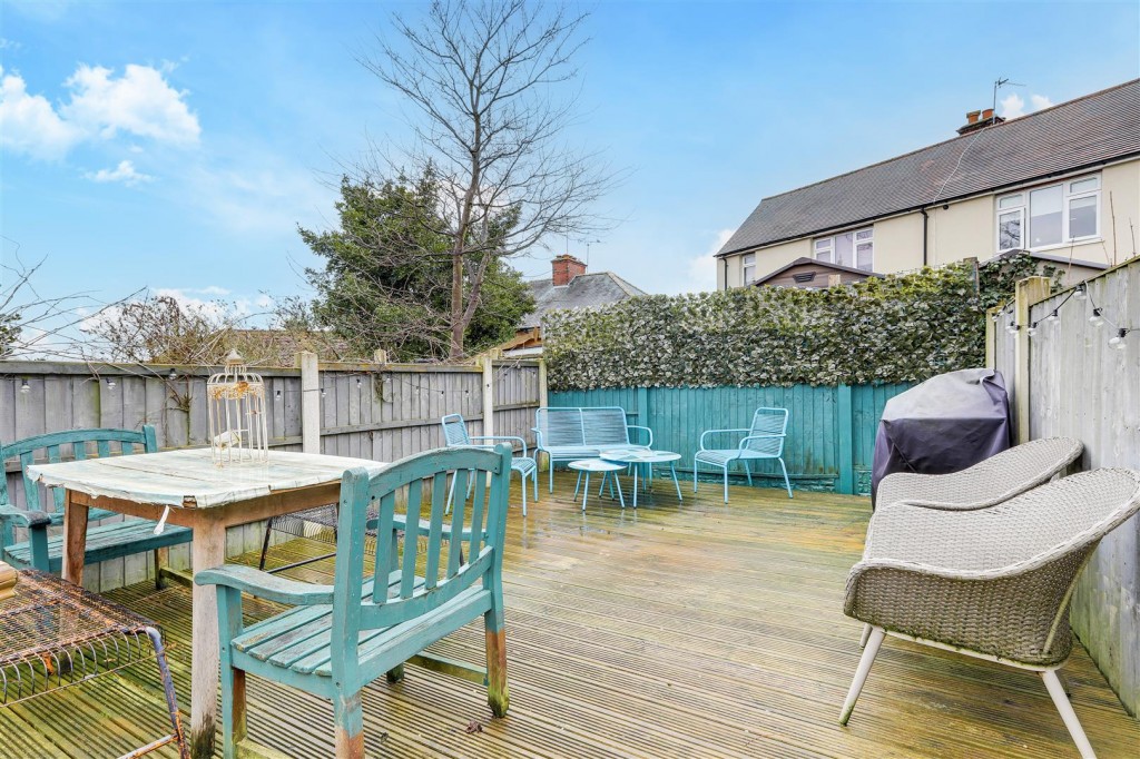 Marhill Road, Carlton, Nottinghamshire, NG4 3AJ