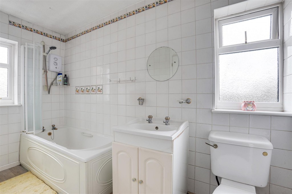 Cloverlands, West Bridgford, Nottinghamshire, NG2 7TF