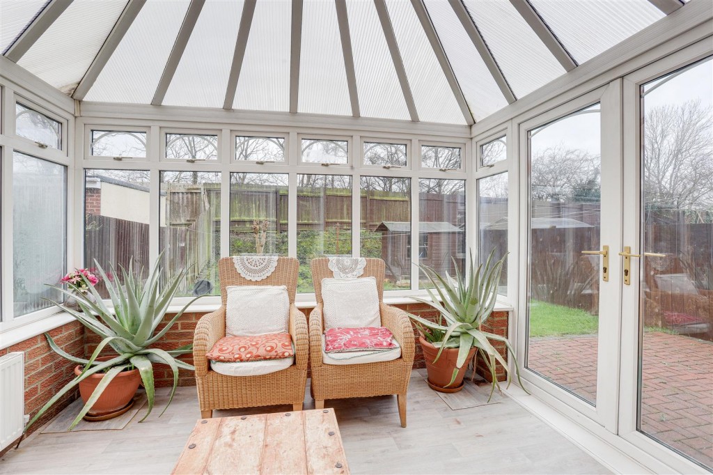 Cloverlands, West Bridgford, Nottinghamshire, NG2 7TF