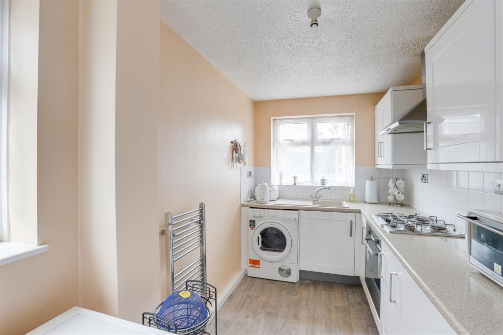 Cloverlands, West Bridgford, Nottinghamshire, NG2 7TF