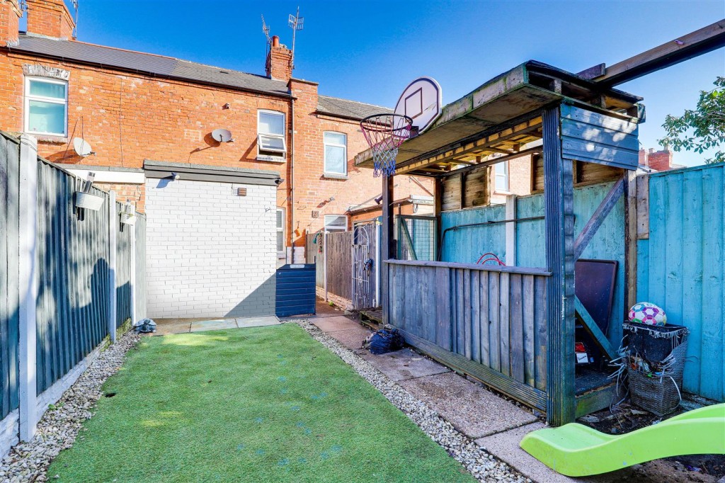 Minerva Street, Bulwell, Nottinghamshire, NG6 8GS