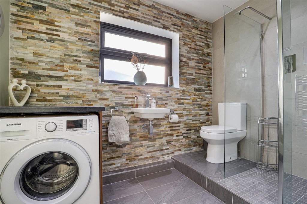 Medina Drive, Tollerton, Nottinghamshire, NG12 4EP