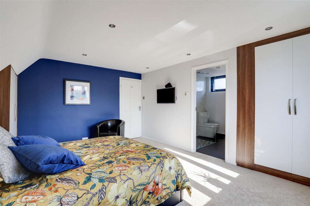 Medina Drive, Tollerton, Nottinghamshire, NG12 4EP