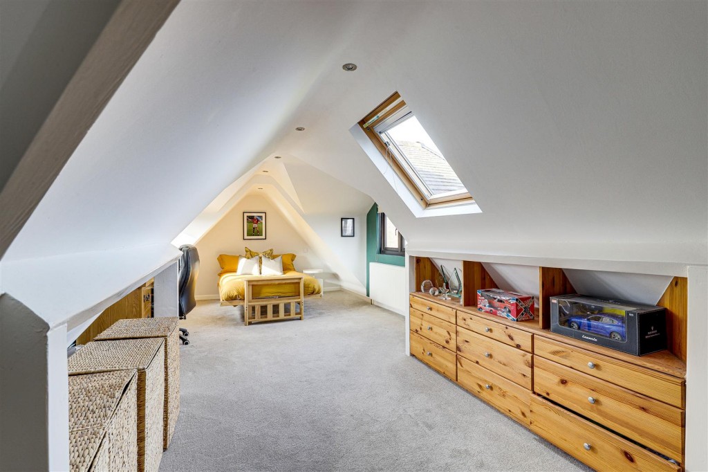 Medina Drive, Tollerton, Nottinghamshire, NG12 4EP