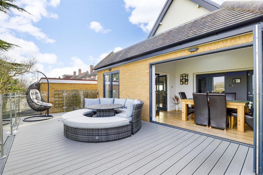 Medina Drive, Tollerton, Nottinghamshire, NG12 4EP