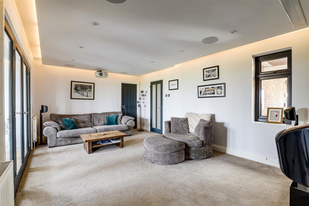 Medina Drive, Tollerton, Nottinghamshire, NG12 4EP