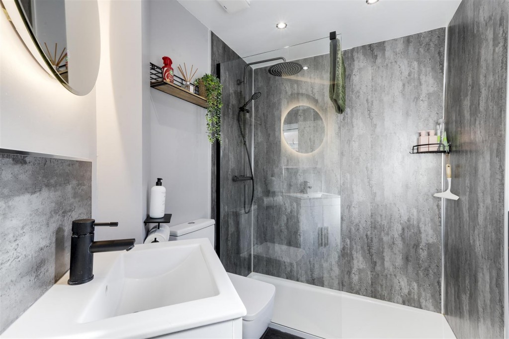 Hotspur Drive, Colwick, Nottinghamshire, NG4 2BT