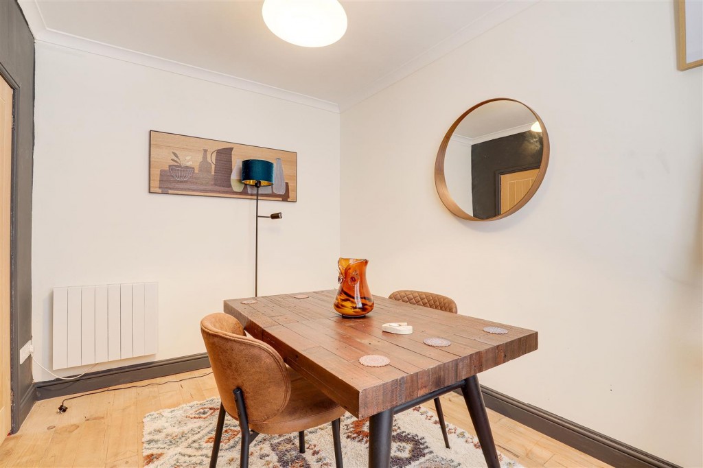 Wilford Crescent East, The Meadows, Nottinghamshire, NG2 2ED