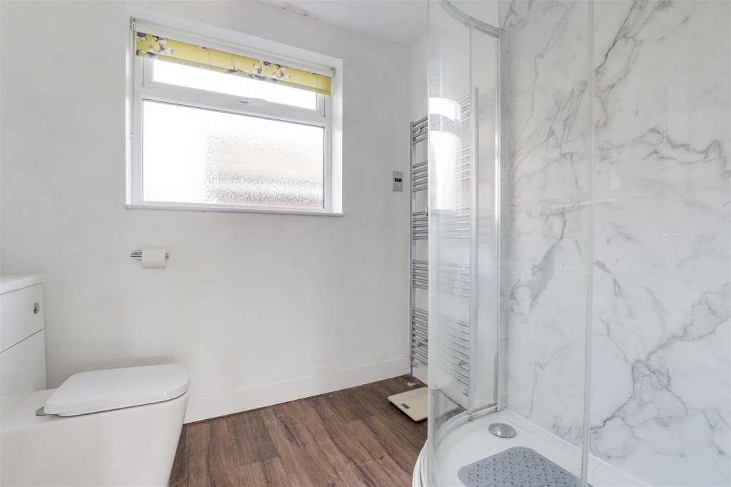 Langbank Avenue, Rise Park, Nottinghamshire, NG5 5BU