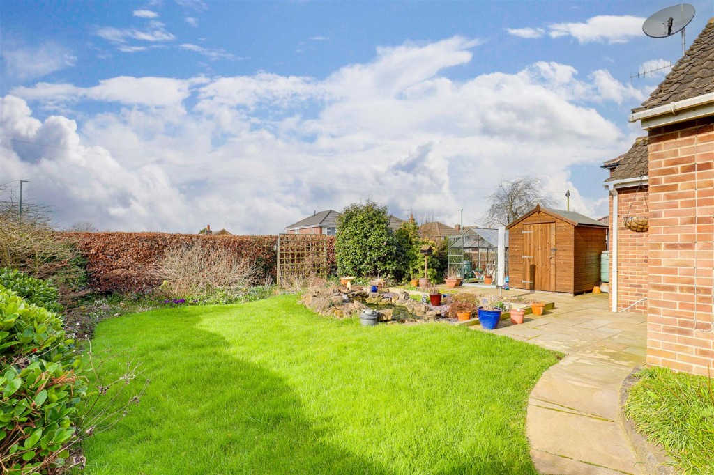Langbank Avenue, Rise Park, Nottinghamshire, NG5 5BU