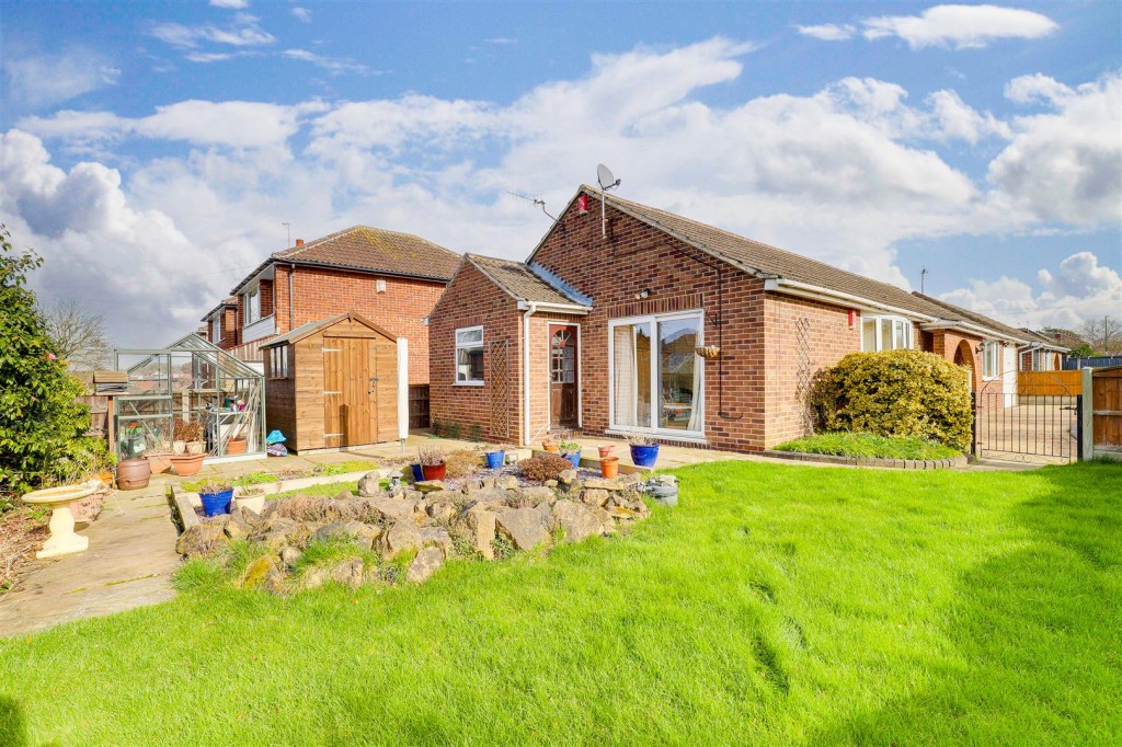 Langbank Avenue, Rise Park, Nottinghamshire, NG5 5BU