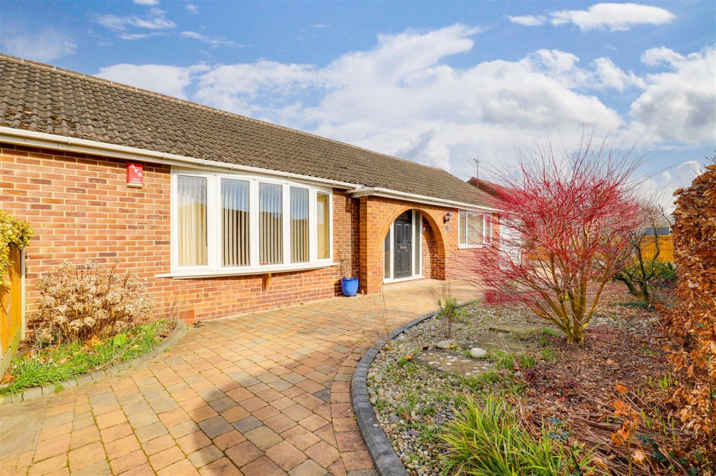 Langbank Avenue, Rise Park, Nottinghamshire, NG5 5BU