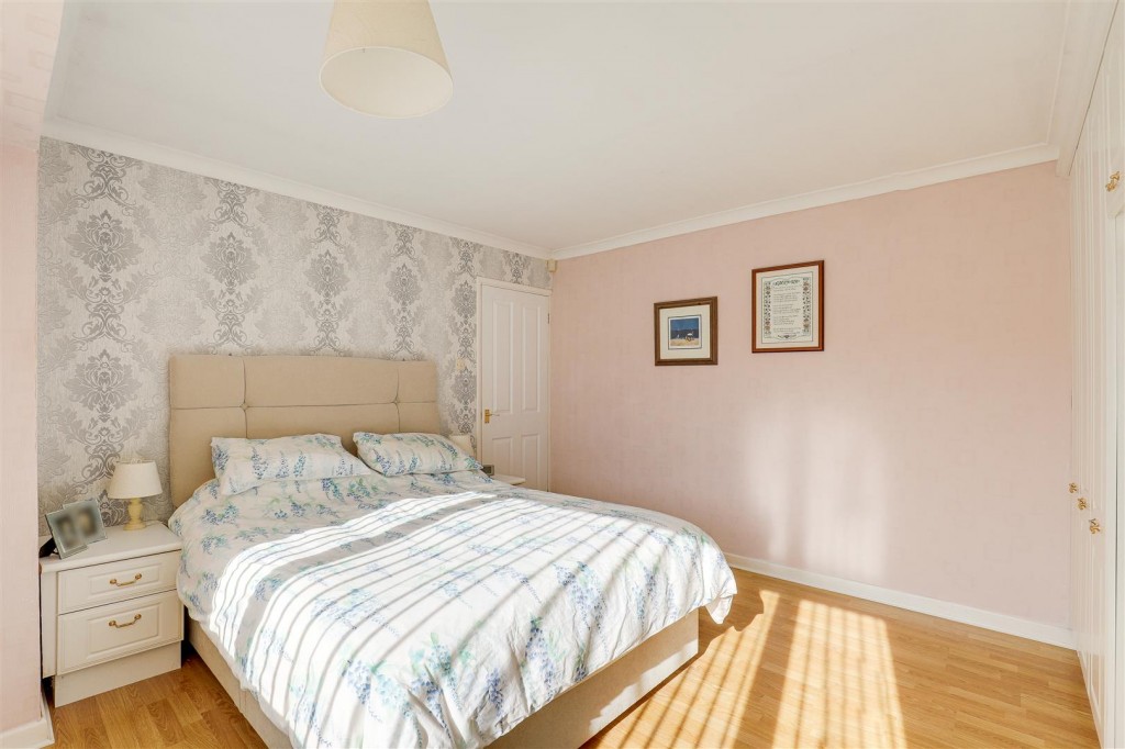 Langbank Avenue, Rise Park, Nottinghamshire, NG5 5BU