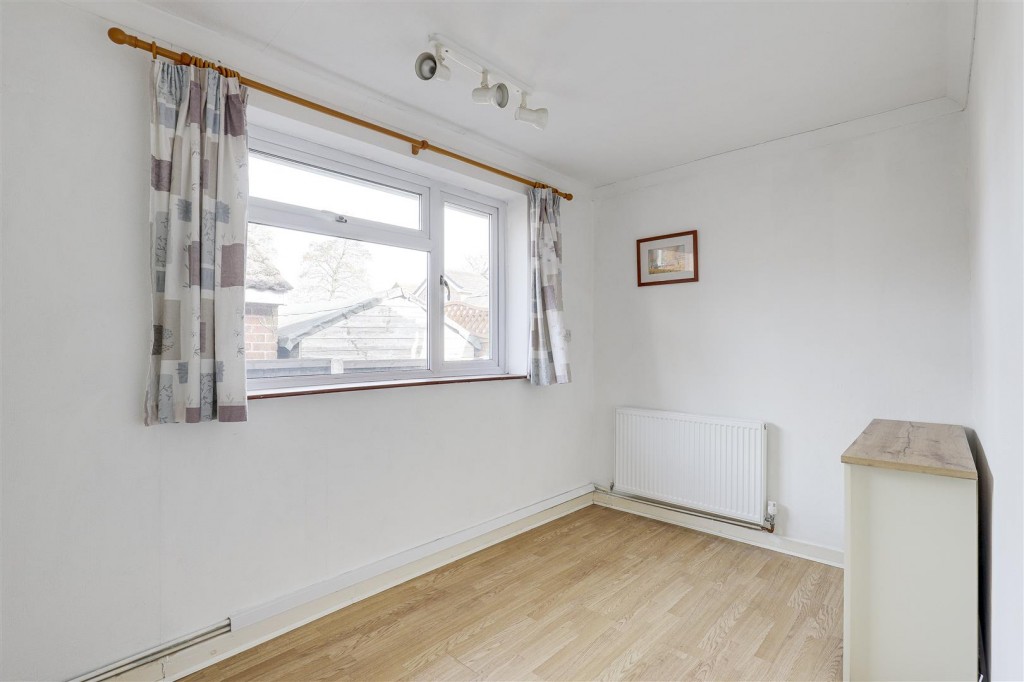 Langbank Avenue, Rise Park, Nottinghamshire, NG5 5BU