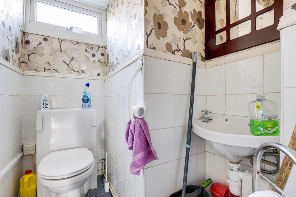 Aster Road, Mapperley, Nottinghamshire, NG3 4PF