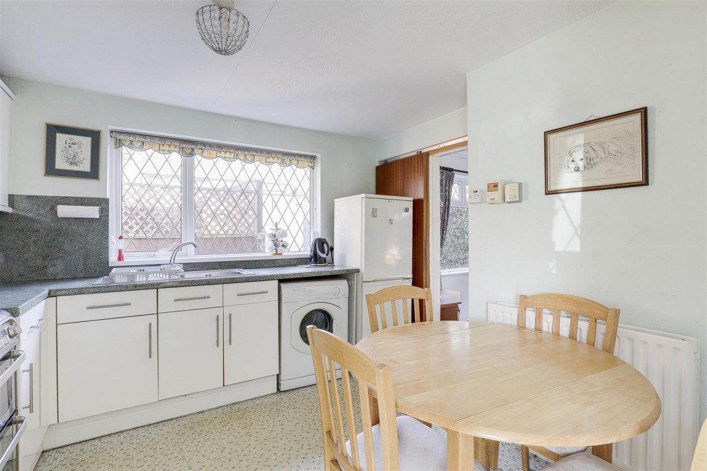 Foxwood Grove, Calverton, Nottinghamshire, NG14 6JF