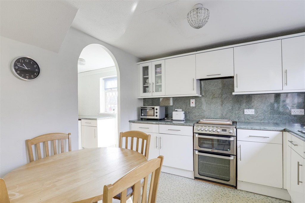 Foxwood Grove, Calverton, Nottinghamshire, NG14 6JF