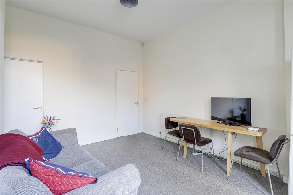 Hartley Road, Nottingham, Nottinghamshire, NG7 3AD
