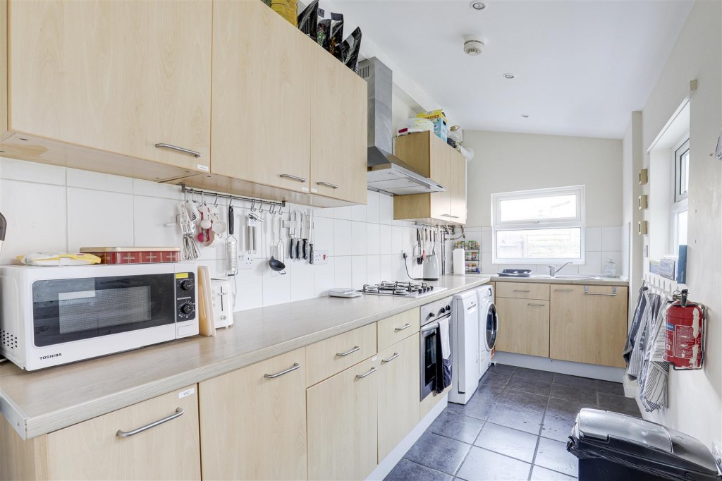 Hartley Road, Nottingham, Nottinghamshire, NG7 3AD