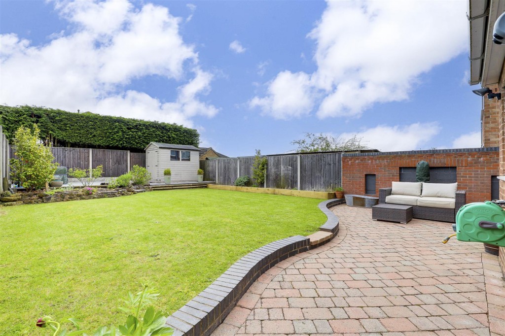 Brownlow Drive, Rise Park, Nottinghamshire, NG5 5BD