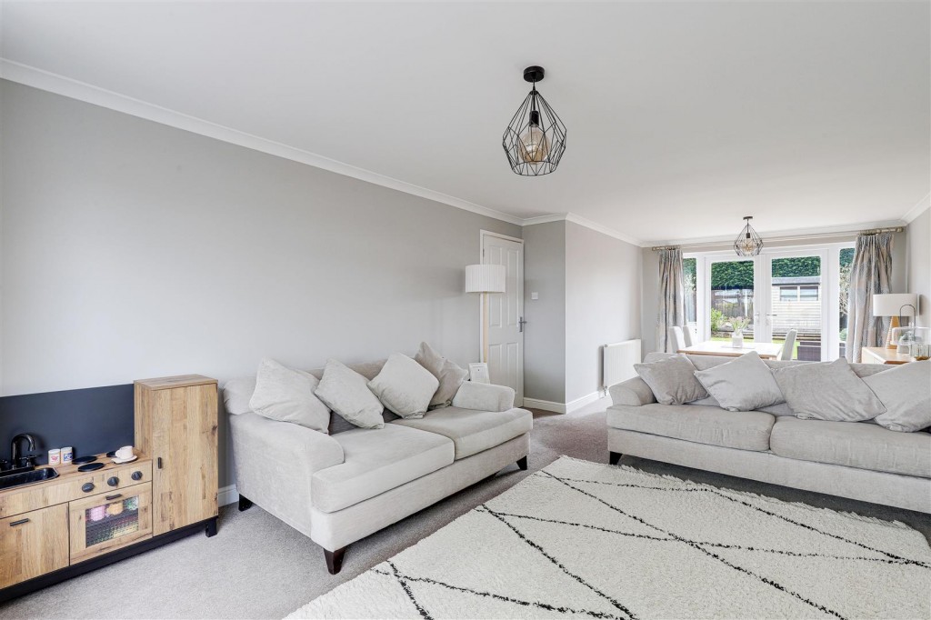 Brownlow Drive, Rise Park, Nottinghamshire, NG5 5BD
