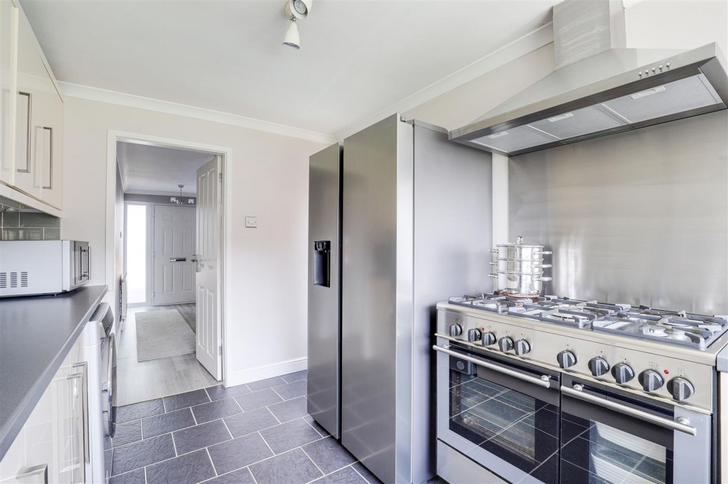Brownlow Drive, Rise Park, Nottinghamshire, NG5 5BD