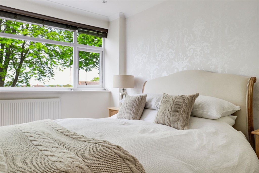 Brownlow Drive, Rise Park, Nottinghamshire, NG5 5BD