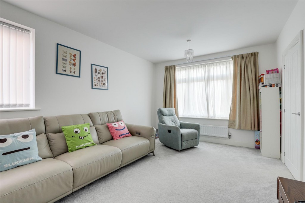 Josephine Grove, Edwalton, Nottinghamshire, NG12 4LL