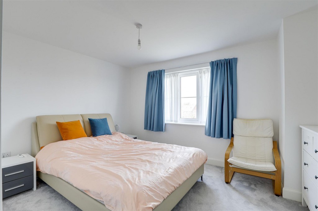 Josephine Grove, Edwalton, Nottinghamshire, NG12 4LL