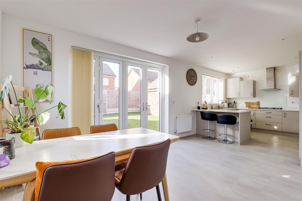 Josephine Grove, Edwalton, Nottinghamshire, NG12 4LL