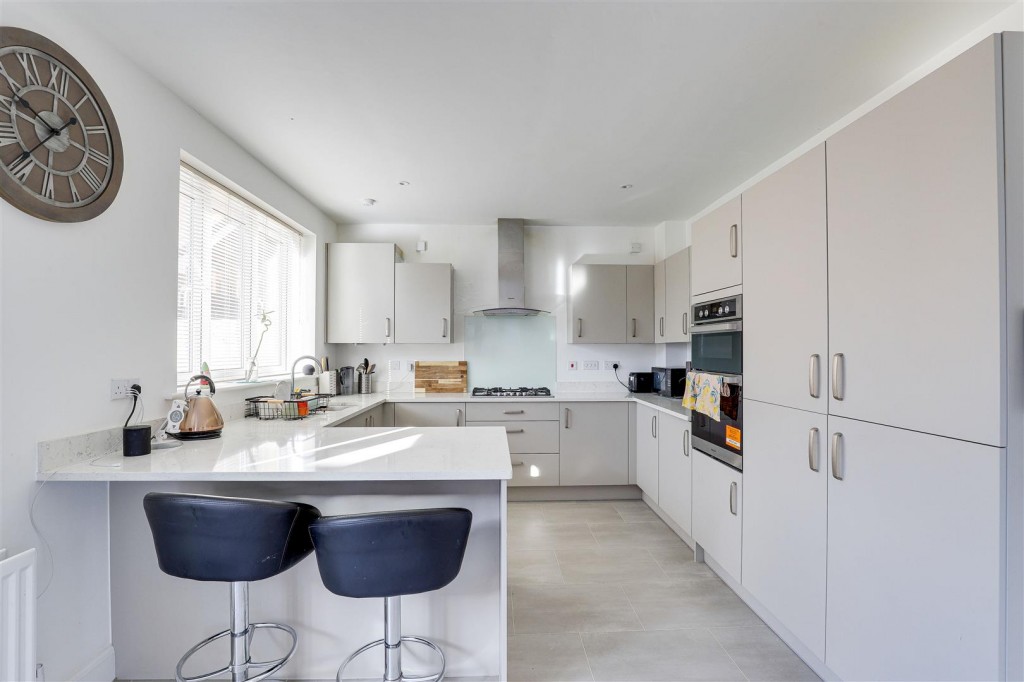 Josephine Grove, Edwalton, Nottinghamshire, NG12 4LL