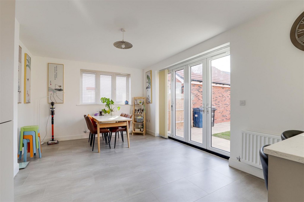 Josephine Grove, Edwalton, Nottinghamshire, NG12 4LL