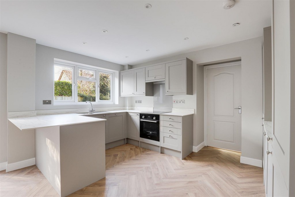 Redwood, West Bridgford, Nottinghamshire, NG2 7UL