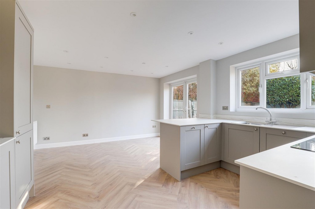 Redwood, West Bridgford, Nottinghamshire, NG2 7UL
