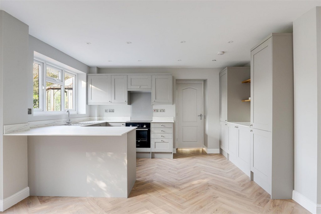 Redwood, West Bridgford, Nottinghamshire, NG2 7UL