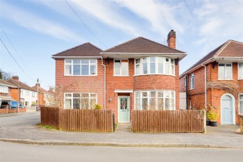Kingrove Avenue, Beeston, Nottinghamshire, NG9 4DQ