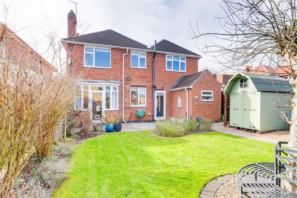 Kingrove Avenue, Beeston, Nottinghamshire, NG9 4DQ